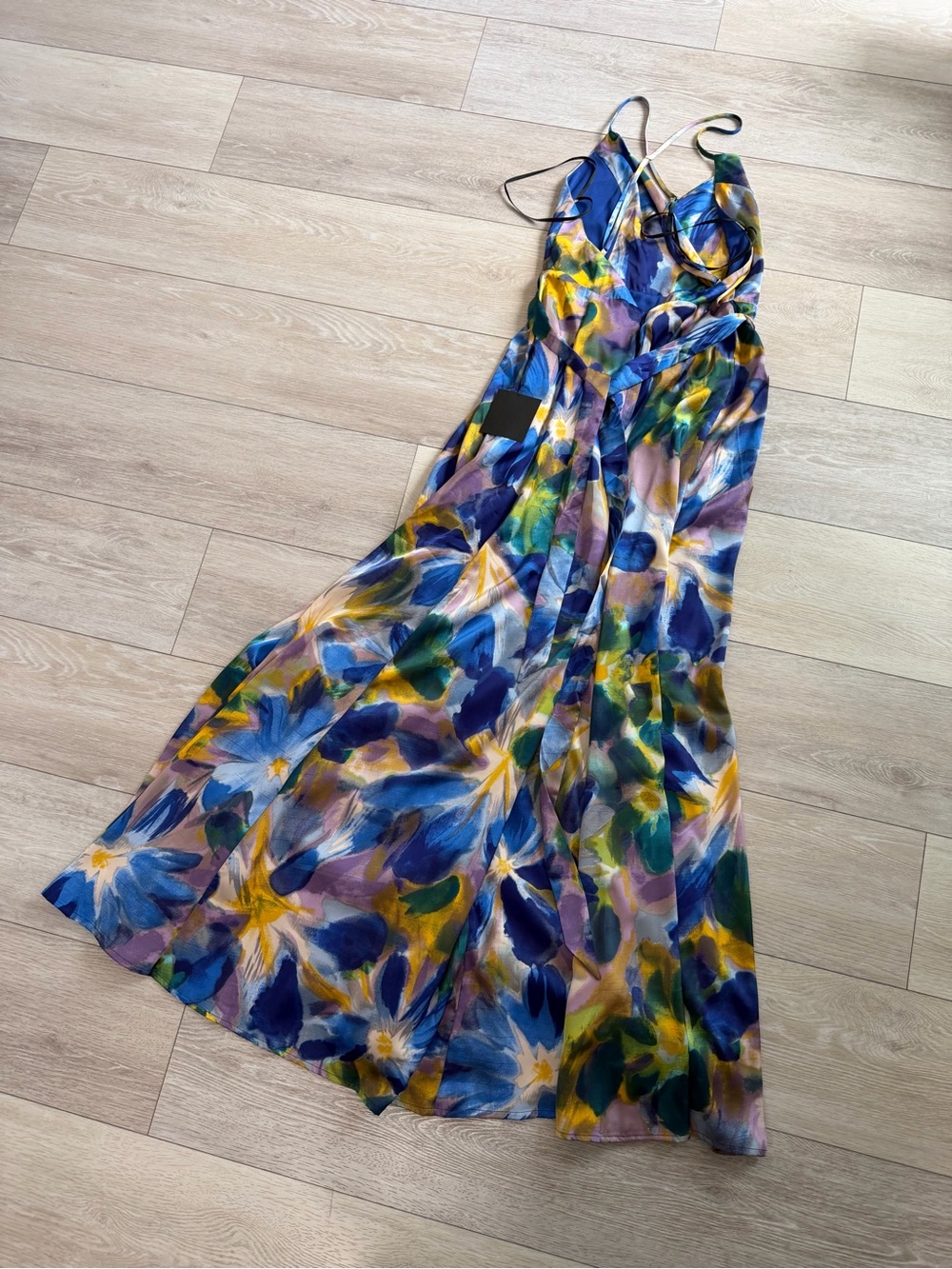 LuLus Still the One Blue Multi Floral Print Satin Maxi Dress women’s size small - Picture 10 of 10
